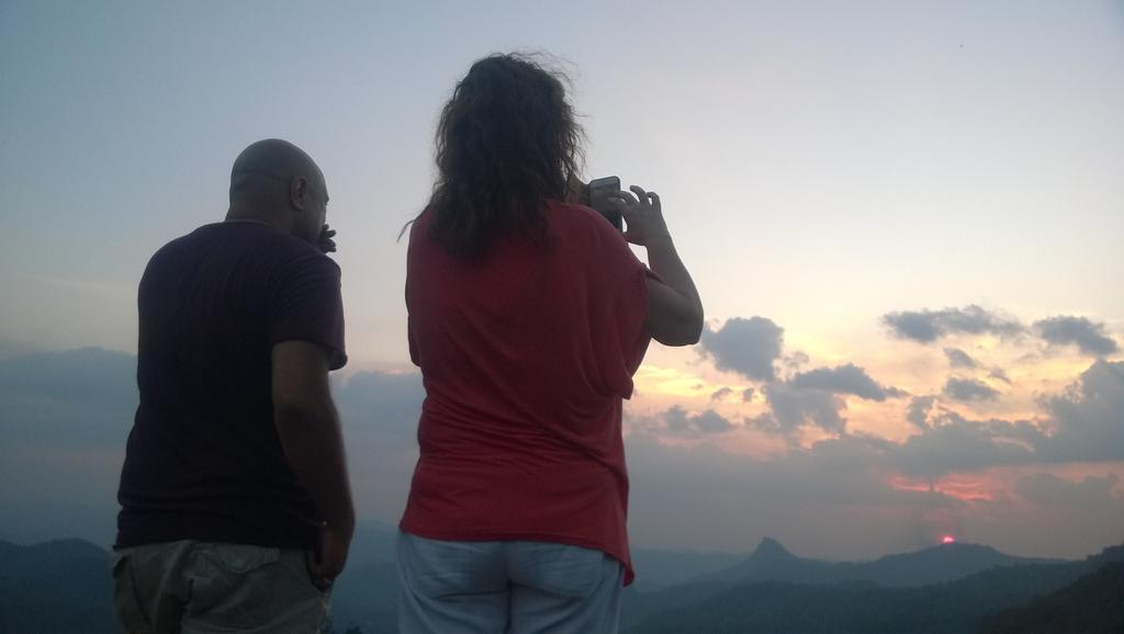 Grace Inn Munnar Homestay Eksteriør bilde